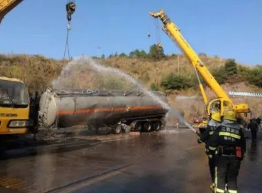 塞拉利昂油罐车爆炸致百余人丧生，事故发生时的具体情况是怎样的？