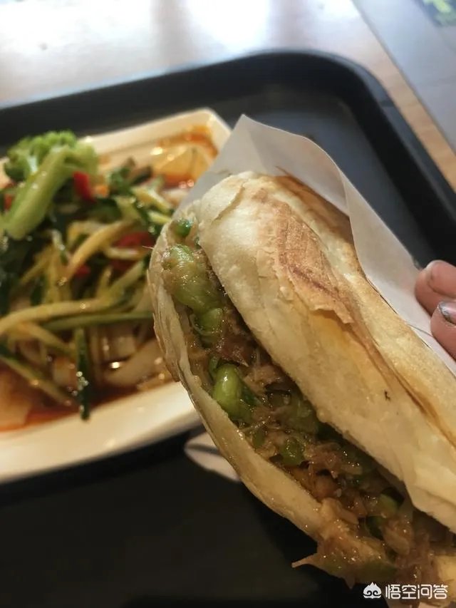 想做小吃生意,是加盟好还是去小吃培训机构学好呢?