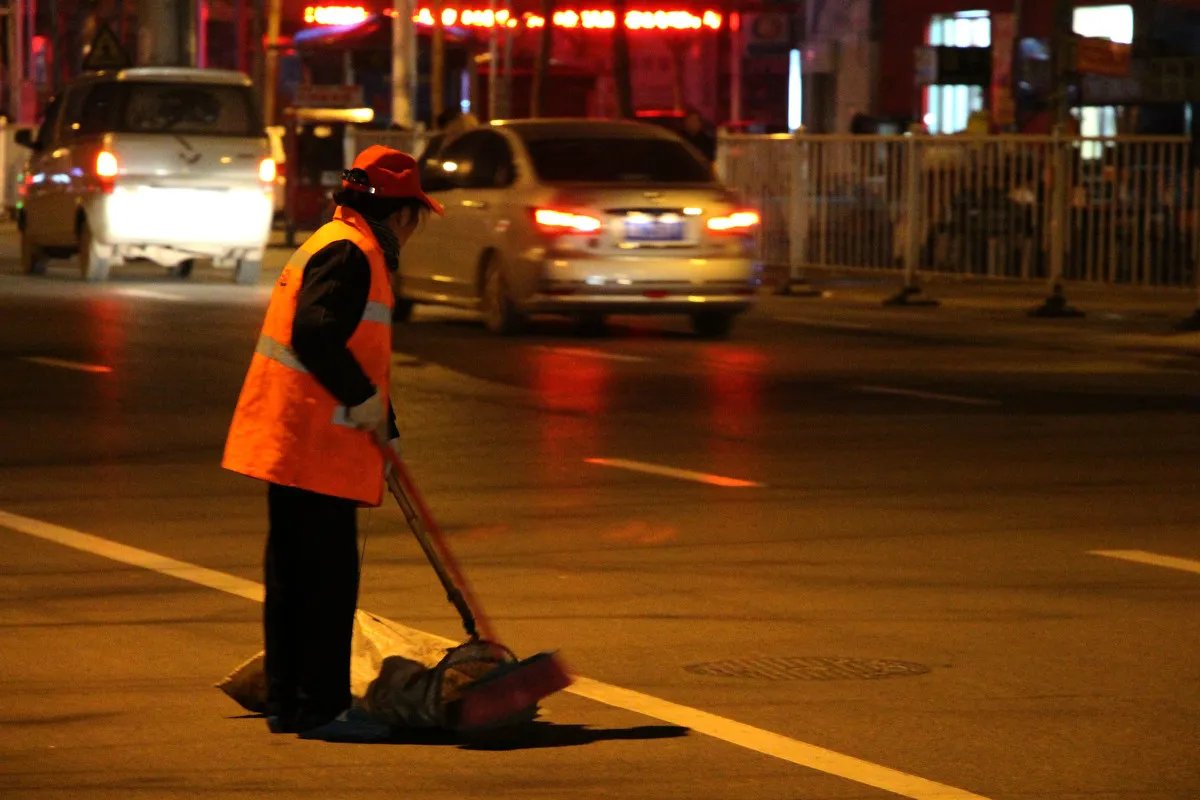 环卫工清扫时遇害，你是怎么看的？