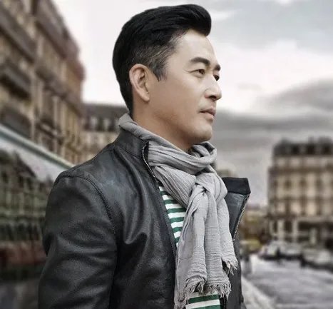 为娶张歆艺丢弃原配，与儿子闹翻的王志飞，后来怎样？