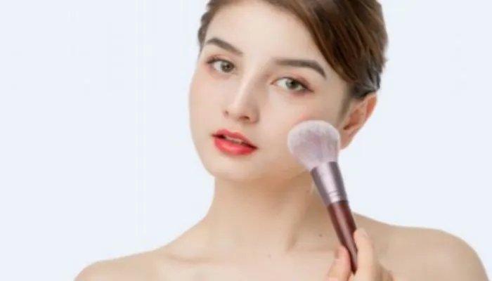 腮红怎么打 怎么打腮红更好看