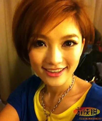 中国好声音丁丁也是个人工妹子 素颜照差别大