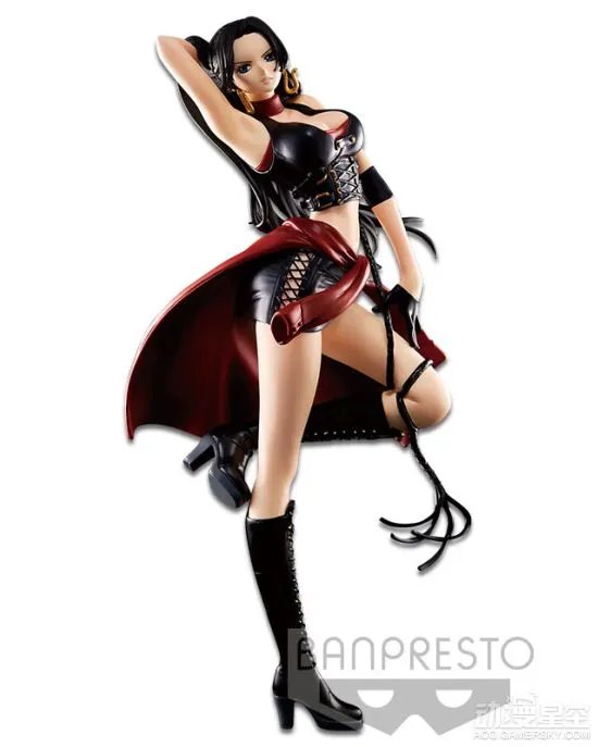 《海贼王》女帝霸气手办 皮裙皮鞭女王气十足
