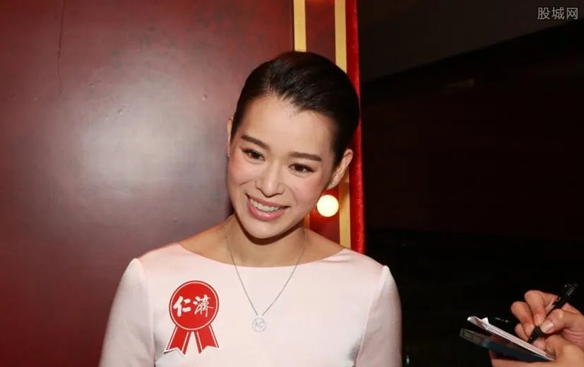 为何胡杏儿着急要小孩 还向好友索要生子秘诀