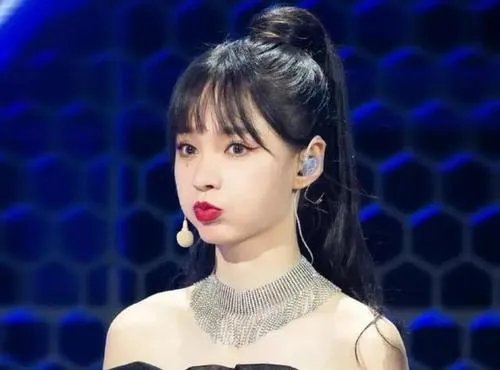 粉笔网张小龙发视频吐槽沈梦辰，沈梦辰对此有何回应？