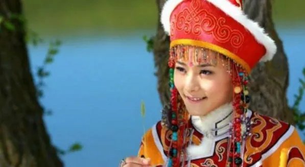 《演员的诞生》柴碧云PK黄圣依谁赢了？