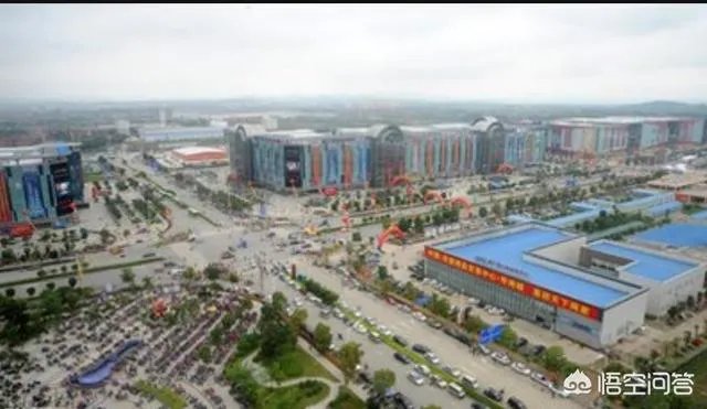 在郑州南龙湖买期房好？还是二手房好？