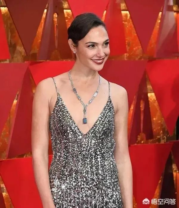 奥斯卡红毯女星,谁的造型最好看?
