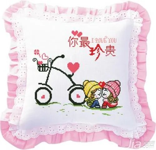 十字绣枕头怎么秀