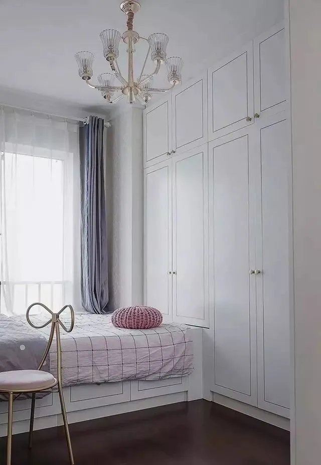 小户型≠蜗居！35款卧室榻榻米设计，太实用了！