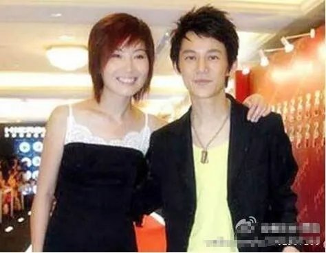 湖南省的两大台柱:汪涵老婆已经公之于众,就是乐乐。但何炅的爱人却一直不知是谁?