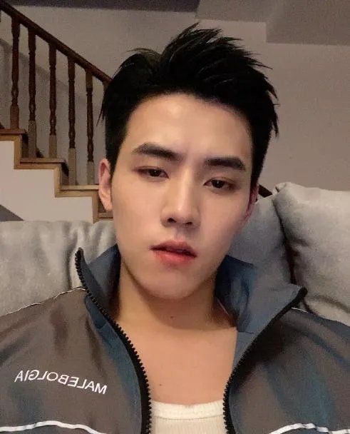 任豪为不当言论道歉，深刻认识自身的无知，你们觉得他事业会受到影响吗？