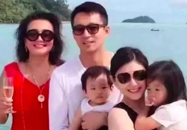 安以轩结婚生子嫁得好过得好，为什么朋友大S却要因为她躺枪被议论？