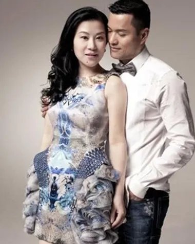 吕良伟老婆资料介绍 高干子弟身份背景被扒