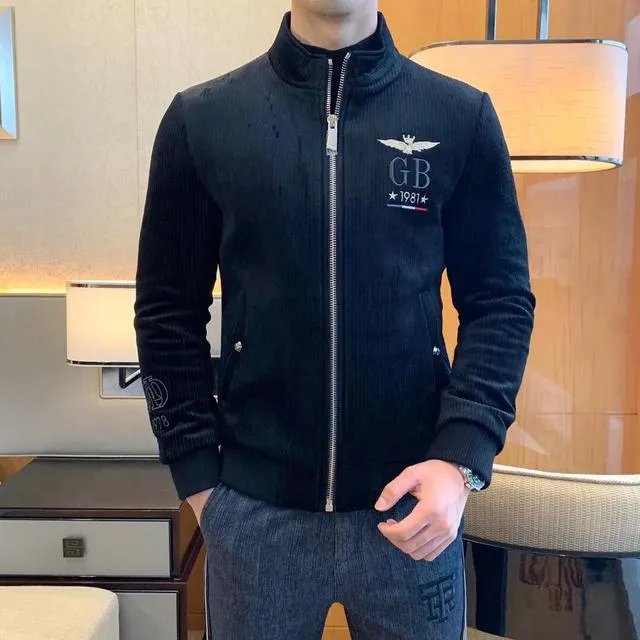 普拉达的服装风格是什么？