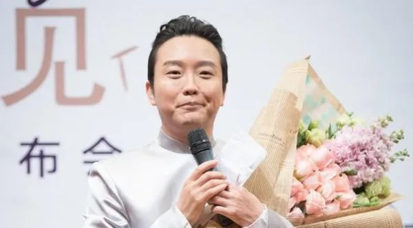 李玉刚被传出家是真的吗？