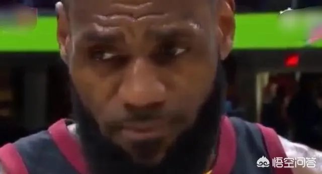 波波维奇妻子去世，詹姆斯得知消息后为何眼含泪水差点哭出来？