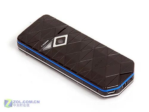 钻石菱纹下的秘密 诺基亚7500Prism评测