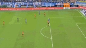 5场8球！韩媒：空霸金信煜征服中超，为什么中国足球丢了传统的高中锋？