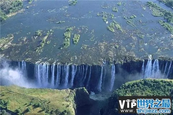 世界上最神秘的瀑布：魔鬼水壶瀑布水流不知去向 