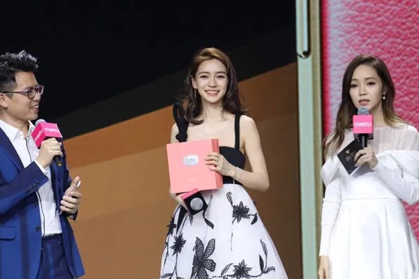 美图V6发布会视频在哪看 美图V6发布会亮点回顾