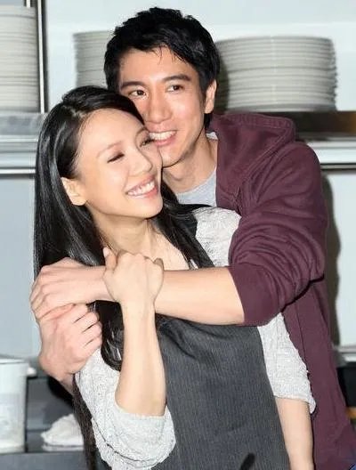 王力宏老婆李靓蕾背景：李靓蕾家庭背景显赫