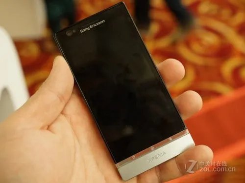 引人注目 索尼LT22i东莞报价1750元