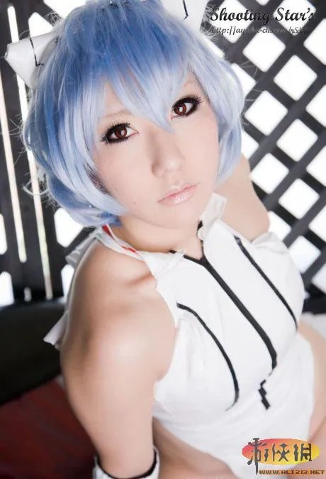 EVA爆乳凌波丽 性感女神让你惊心动魄