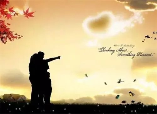 老婆总是去闺蜜家过夜，每次开视频不接说她闺密没穿衣服不方便，为啥？