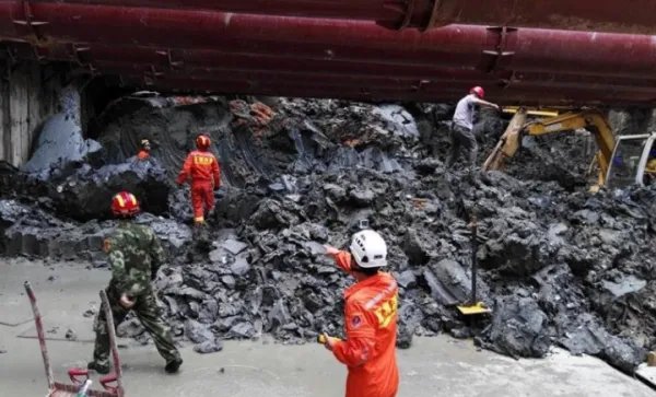 深圳地铁施工坍塌是怎么回事？