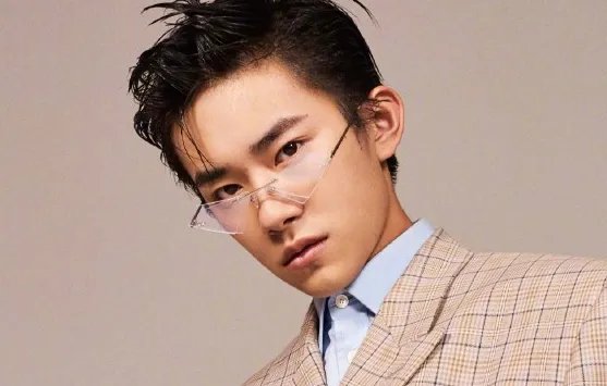 易烊千玺假期胖了10斤,假期长胖了的你是怎样的心理?