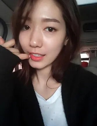 朴信惠男友是谁 揭秘清纯女神绯闻情史