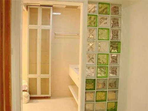 卫生间玻璃隔断墙做法是什么