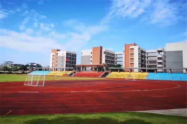 广西十强高中排名：玉林一中上榜，它是欧阳夏丹的母校