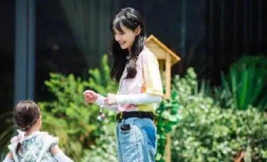 郑爽归还《奇妙小森林》节目组道具是怎么回事？