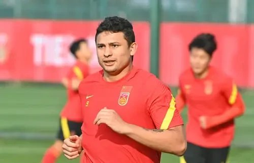 国足1:1战平澳大利亚，艾克森在场上的表现如何？