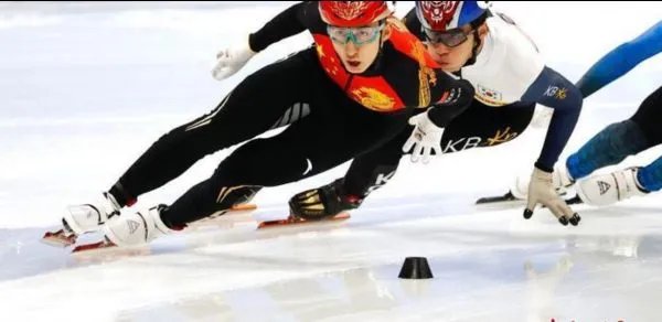 中国队夺得混合2000米接力冠军,此次的夺冠队伍中都有谁?