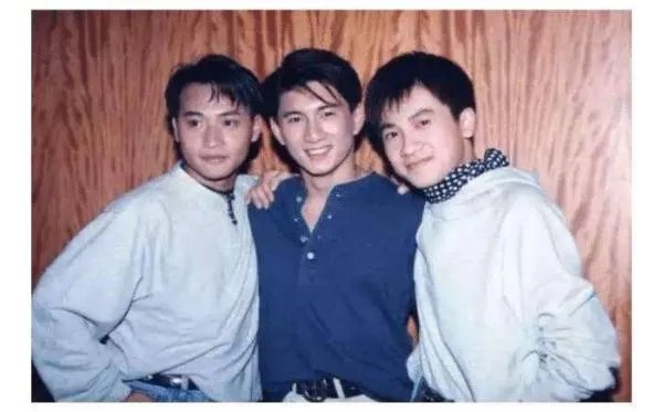 你是否还记得小虎队的陈志朋呢？他现在在做什么呢？