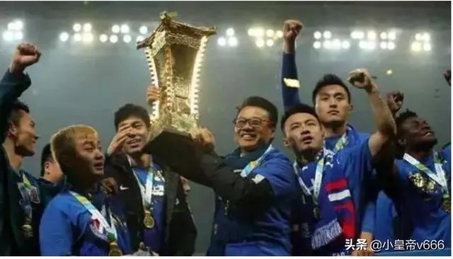 周军宣布离开一方：回归因上海申花再三邀请，你觉得他会把崔康熙带到申花吗？