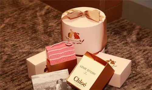 婚庆伴手礼送什么好 结婚回赠礼品推荐