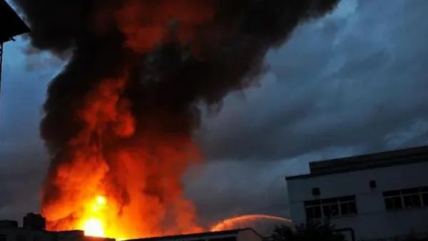 山东淄博一化工厂爆炸发生大火，现场情况如何？