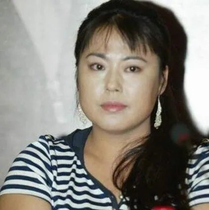 李菁菁为什么离婚和张金华离婚原因 其分手原因令人咋舌