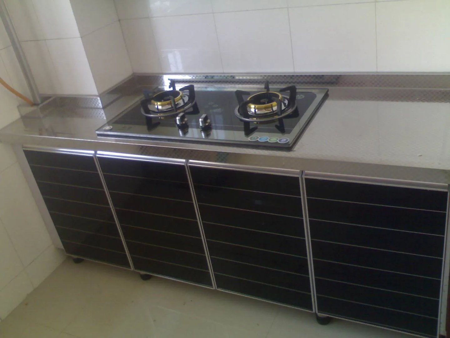 不锈钢台面整体厨房 优劣势全面分析