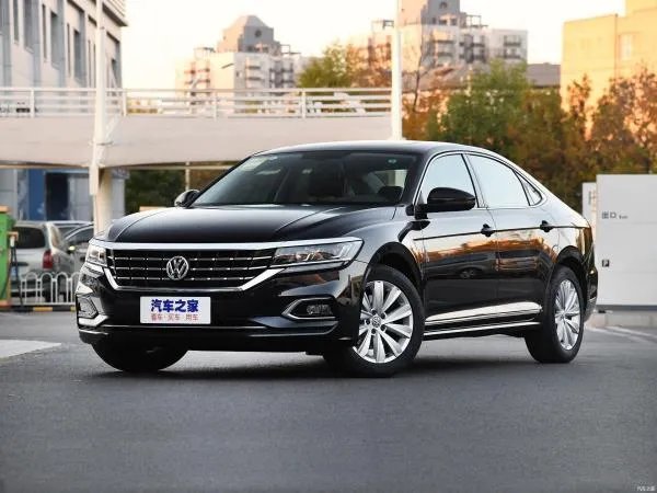 帕萨特2019款报价及图片