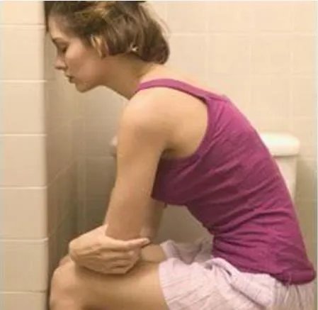 正常屁眼图与痔疮图片：女性痔疮图片,症状及其危害