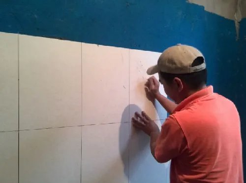 翻新刷墙多少钱一平方