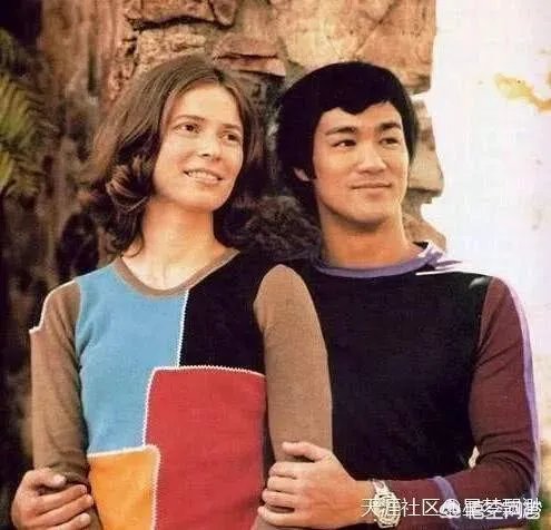 娱乐圈中哪些明星是师徒关系，很出乎大家的意料？