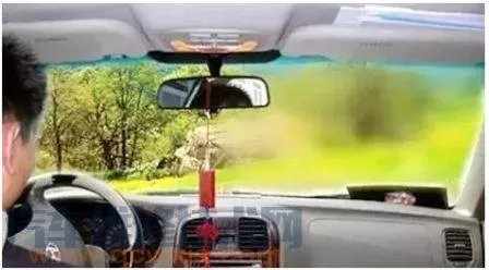 汽车挡风玻璃防雾方法 汽车前挡风玻璃起雾怎么办【图】