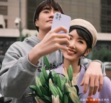 毛晓彤杨玏拍情侣大片合体撒狗粮，难道是恋爱了？