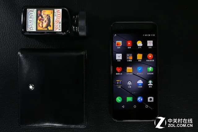 Gigaset ME:用工艺设计俘获你的德国手机